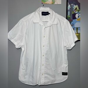 Calvin Klein Jeans Button Up Shirt Men's XL White Short Sleeve EUC LN Cotton